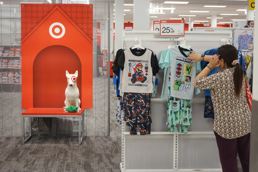 “这是对美国人民最大幅度的一次加税”——美民众抱怨成为关税政策“埋单人”